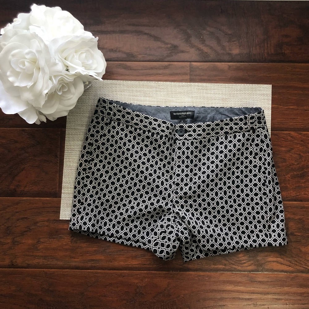 Banana Republic Hampton Fit Shorts